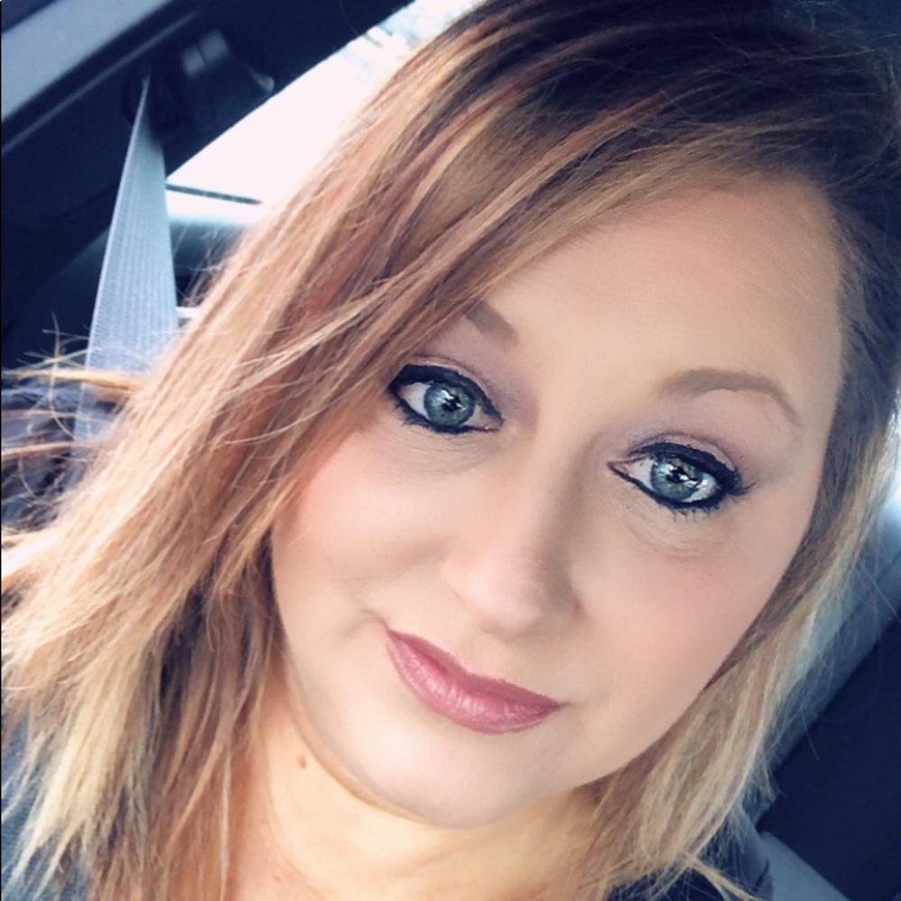 Meet your Posher, Jennifer